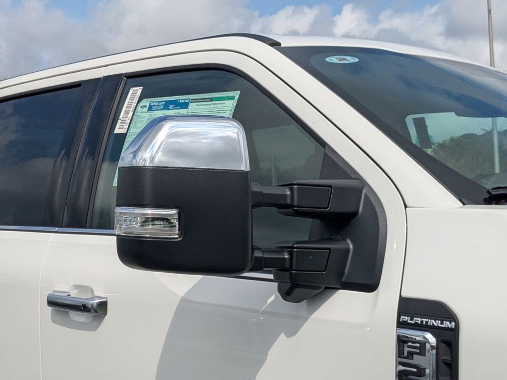 2025 Ford F-250 Platinum