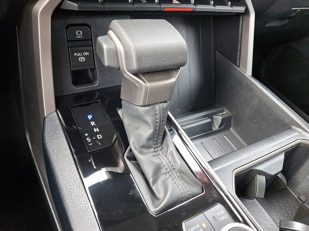 Thumbnail: 2022 Toyota Tundra - 14
