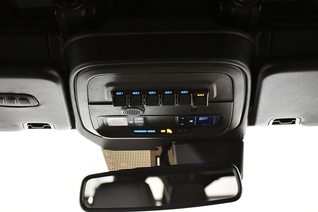 Thumbnail: 2022 Ford Bronco - 17