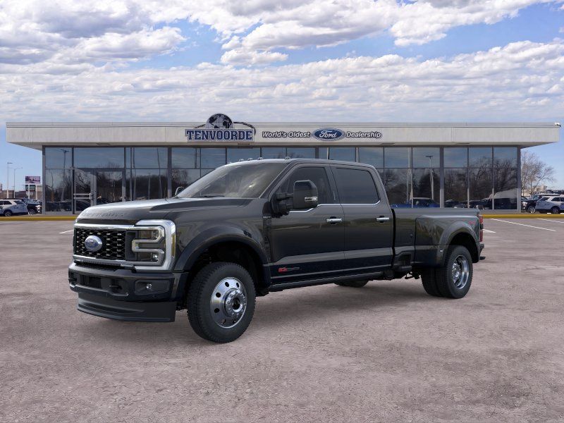 Agate Black Metallic 2026 Ford F-450 Super Duty Pickup Truck Four-Wheel Drive Automatic