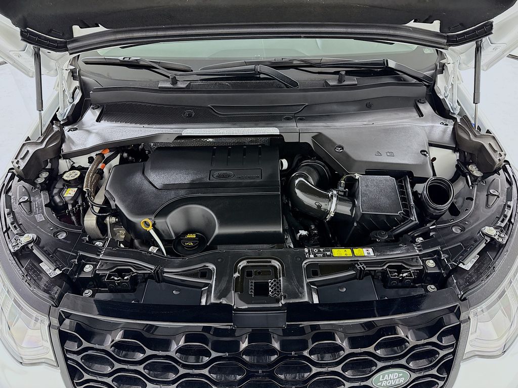 Thumbnail: 2025 Land Rover Discovery Sport - 30