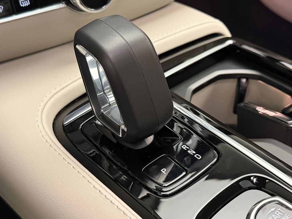 Thumbnail: 2024 Volvo S60 - 30