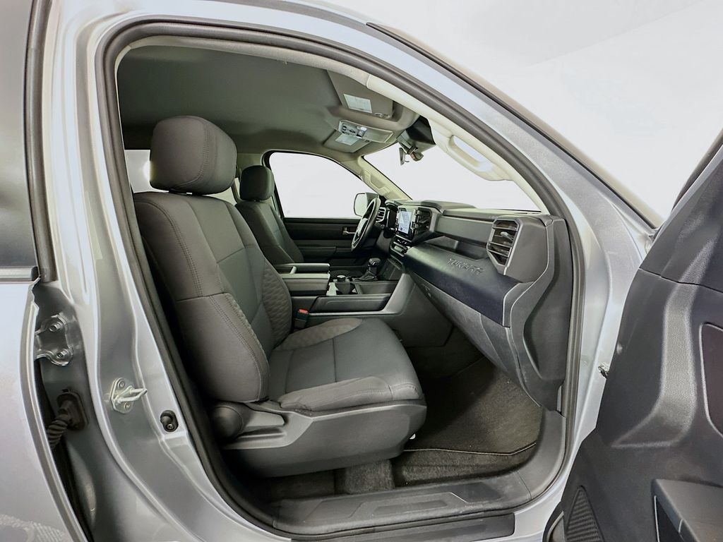 Thumbnail: 2024 Toyota Tundra - 27