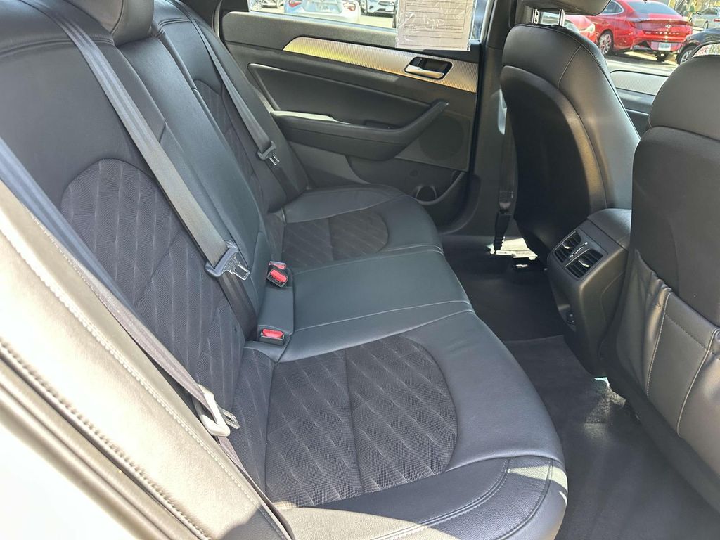 2019 Hyundai Sonata Sport 22