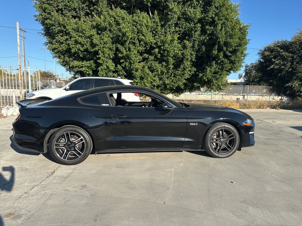 2019 Ford Mustang GT 4