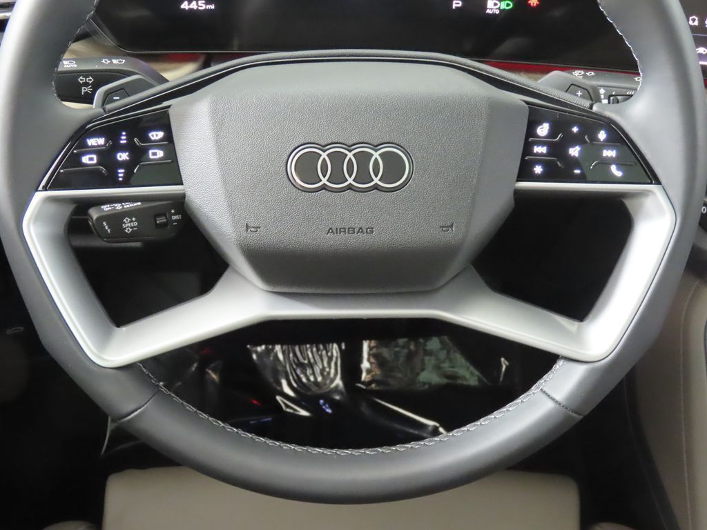 Thumbnail: 2025 Audi Q5 - 14