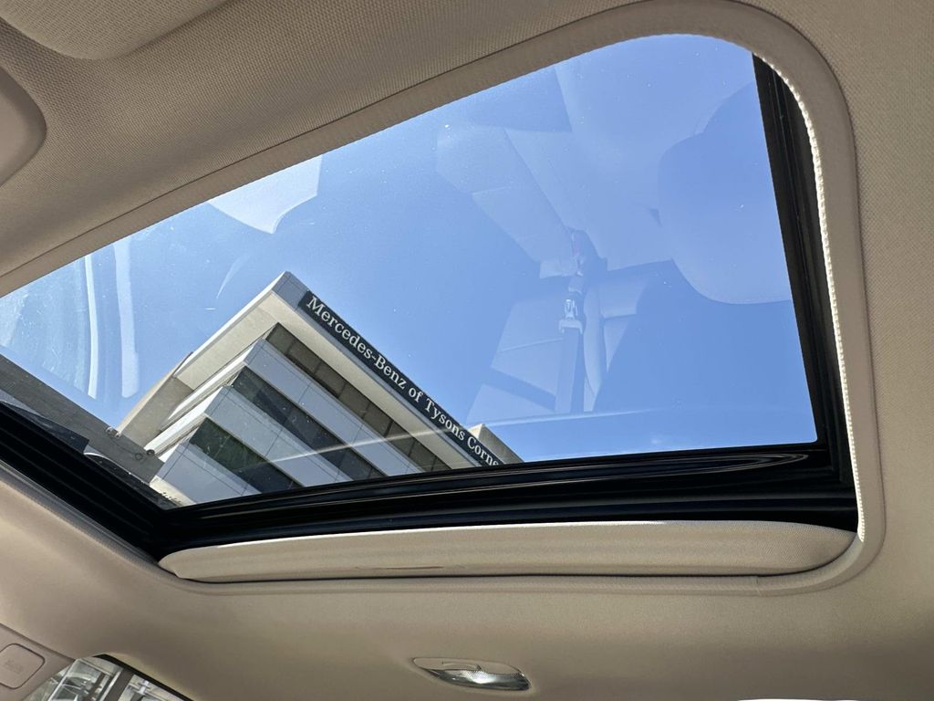 Thumbnail: 2019 Subaru Outback - 17