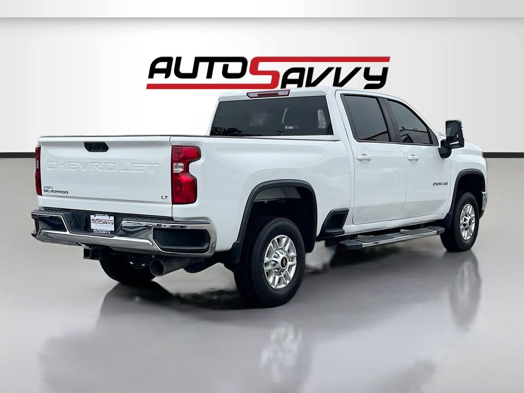 Used 2025 White Chevrolet LT image 7