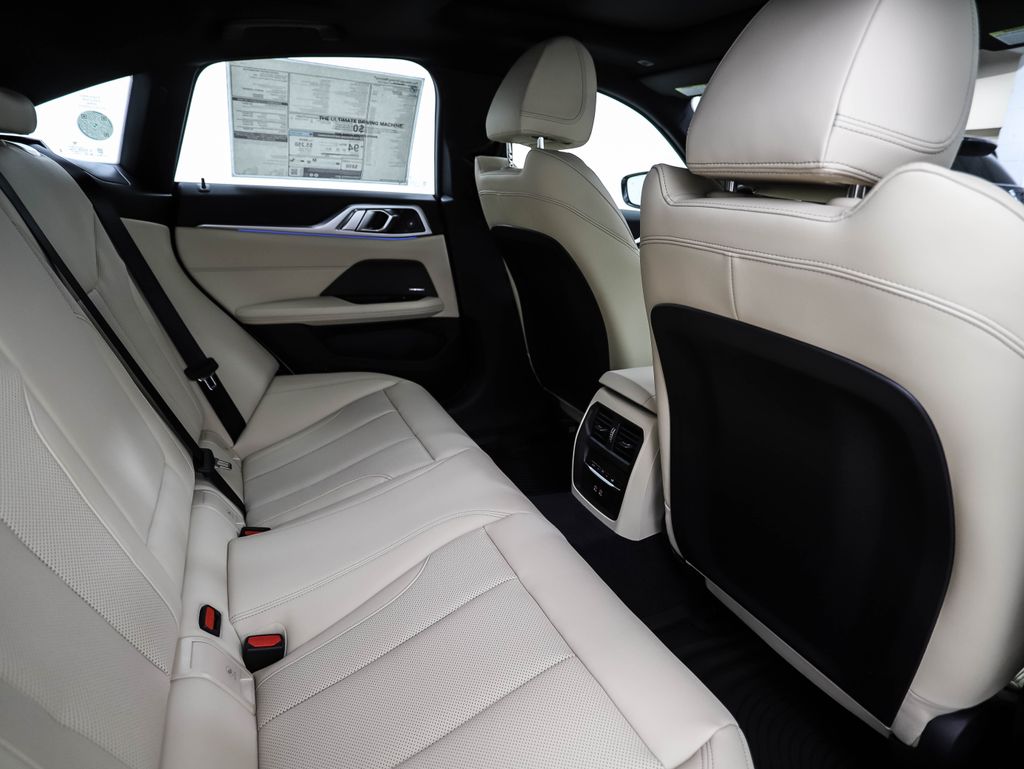 Thumbnail: 2025 BMW i4 - 26