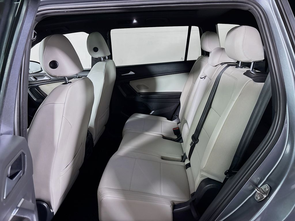 2021 Volkswagen Tiguan 2.0T SE R-Line Black