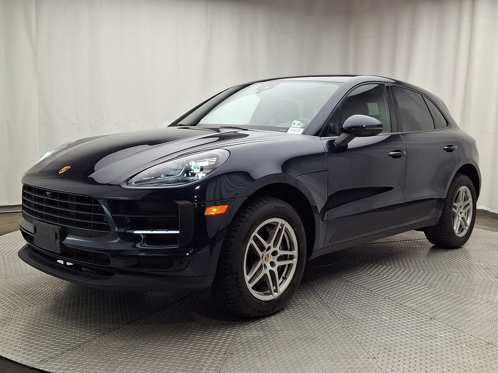 Thumbnail: 2021 Porsche Macan - 1