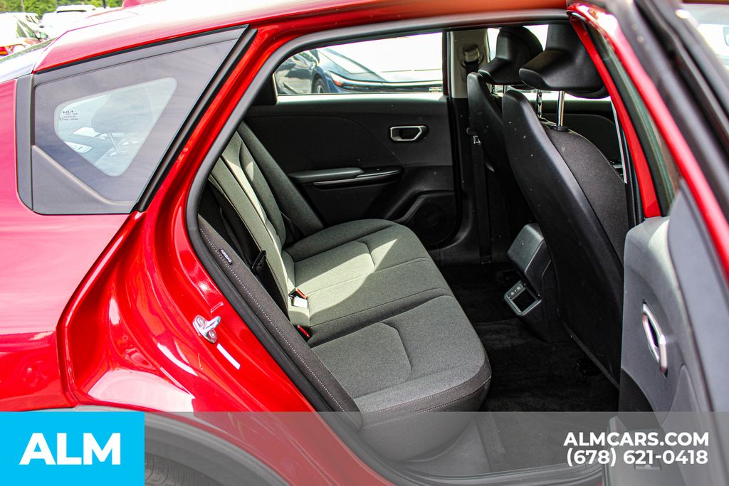 Used 2025 Red Kia LXS image 16