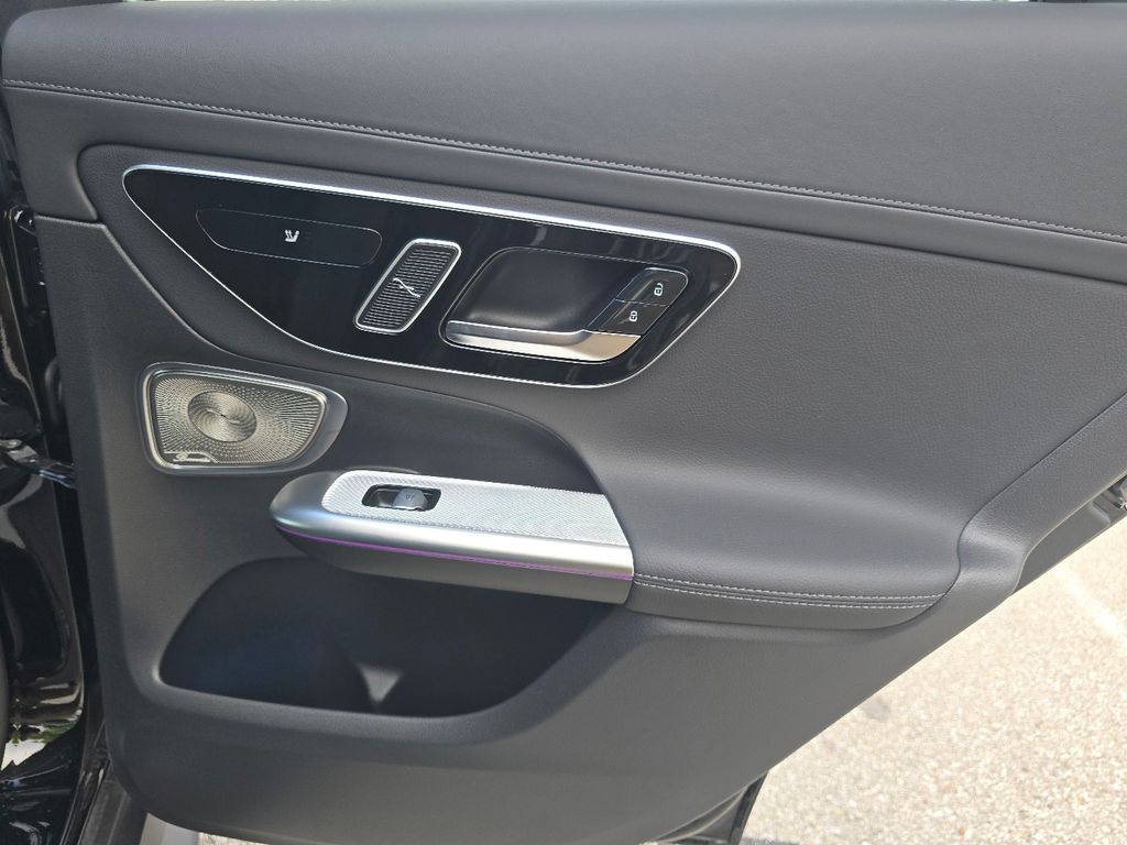 Certified Used 2026 Black Mercedes-Benz GLC 300 image 24