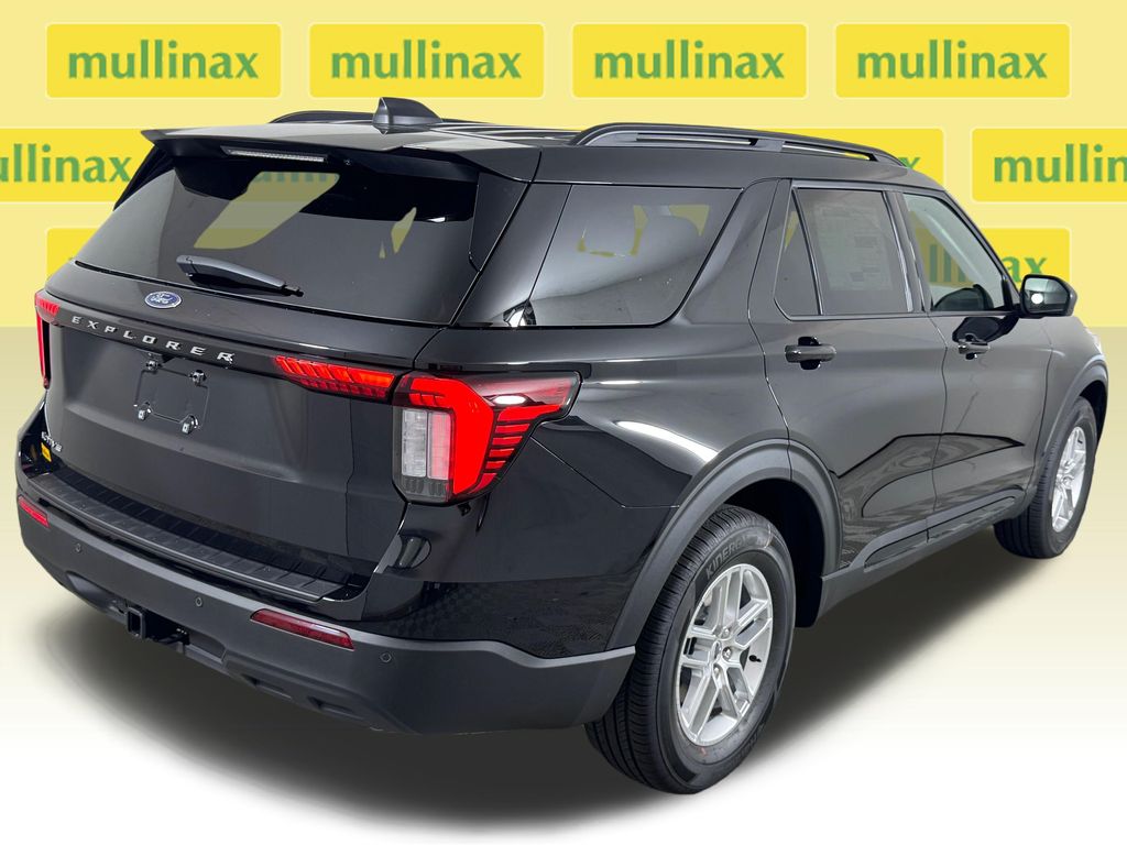 New 2026 Black Ford Active image 17