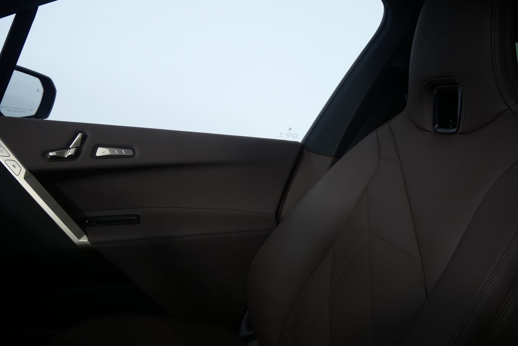 Thumbnail: 2025 BMW iX - 26