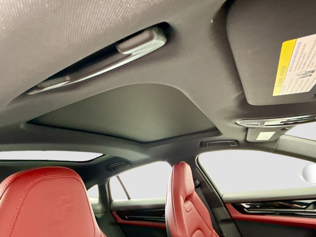 Thumbnail: 2026 Porsche Panamera - 20