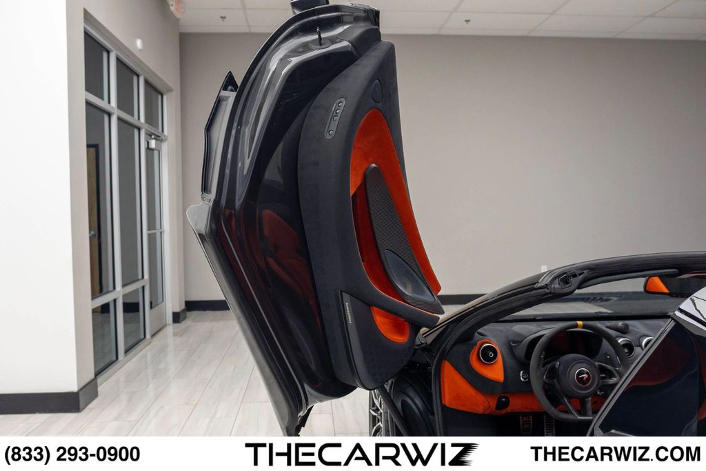 2020 McLaren 600LT
