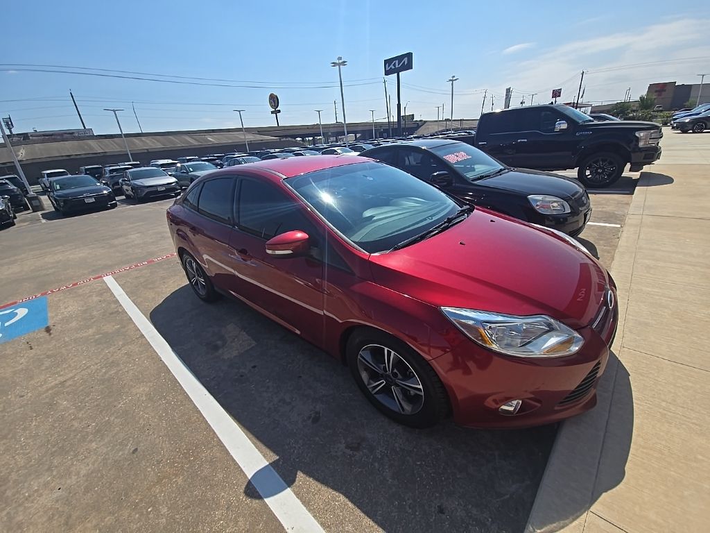 Ruby Red 2014 Ford Focus SE Sedan Front-Wheel Drive 5-Speed Manual