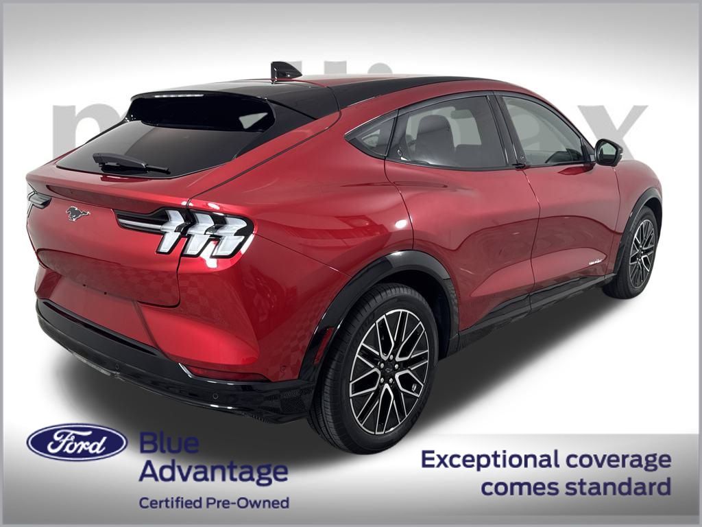 2024 Ford Mustang Mach-E Premium photo 3