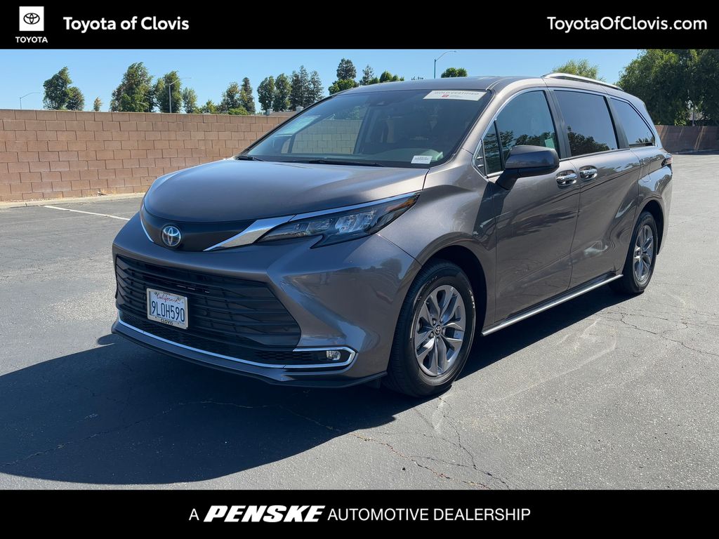 2024 Toyota Sienna XLE -
                Clovis, CA