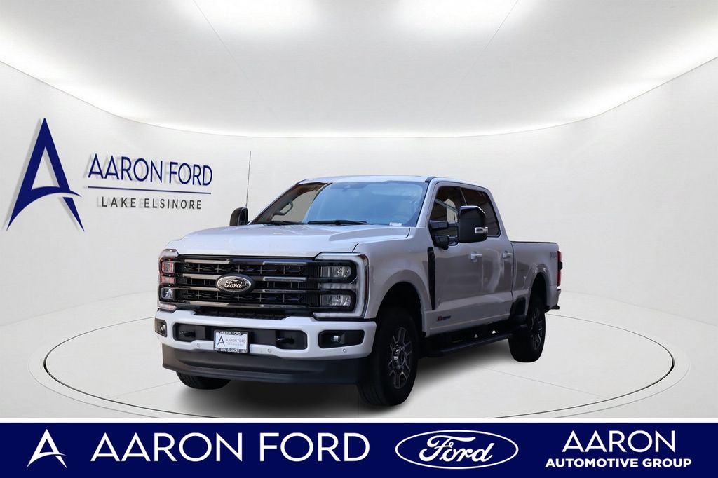  2024 Ford F-350 Super Duty Lariat Crew Cab 4WD   