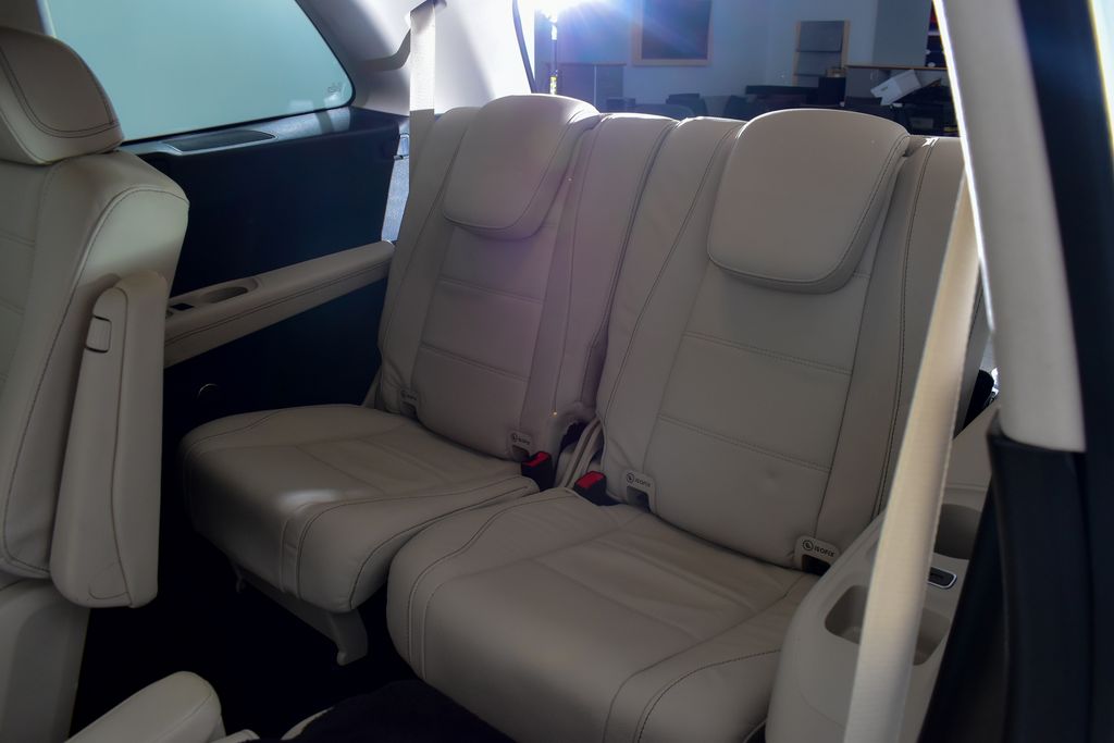 Thumbnail: 2022 Mercedes-Benz GLS - 20