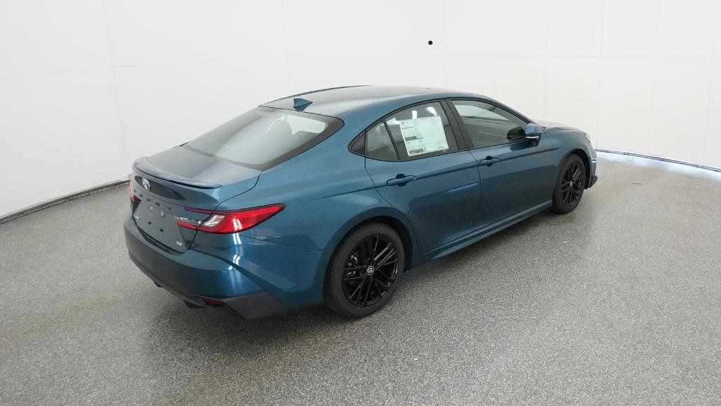 Thumbnail: 2025 Toyota Camry - 17
