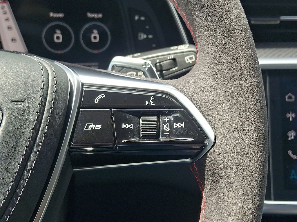 Thumbnail: 2026 Audi RS 6 - 23