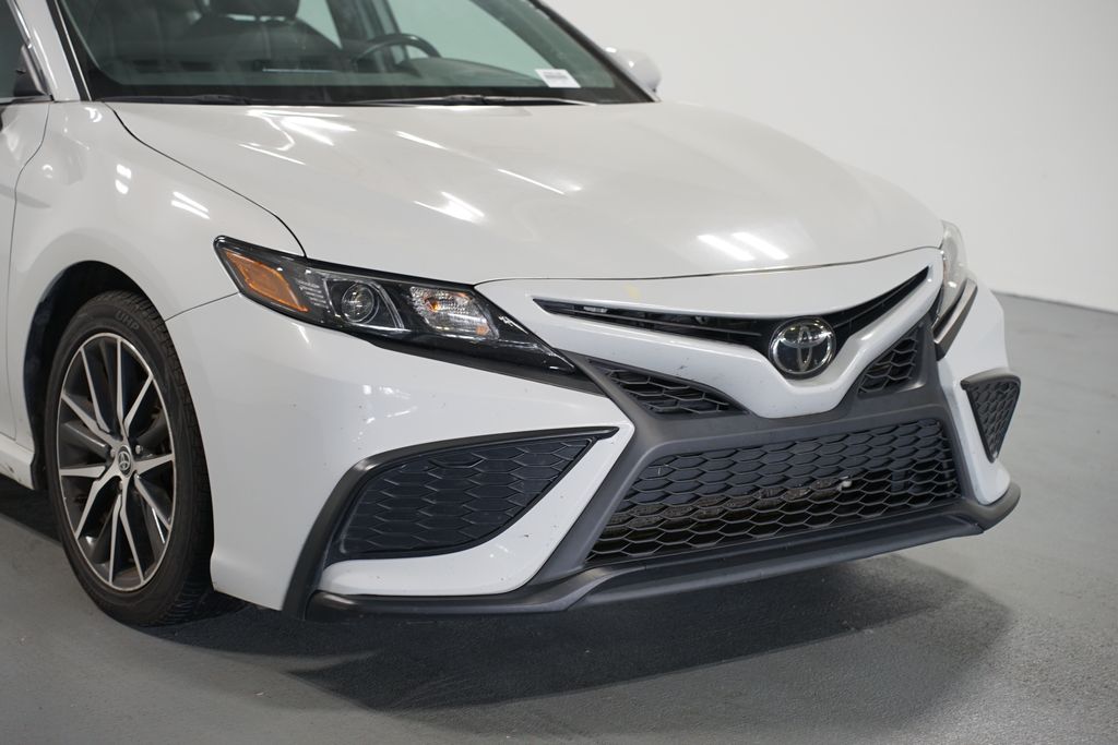 Thumbnail: 2023 Toyota Camry - 4