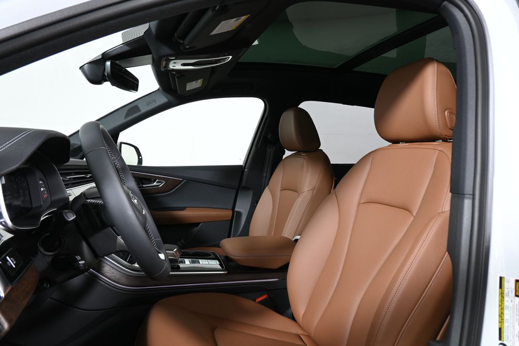 Thumbnail: 2026 Audi Q7 - 13