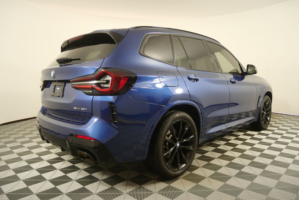 Thumbnail: 2023 BMW X3 - 3