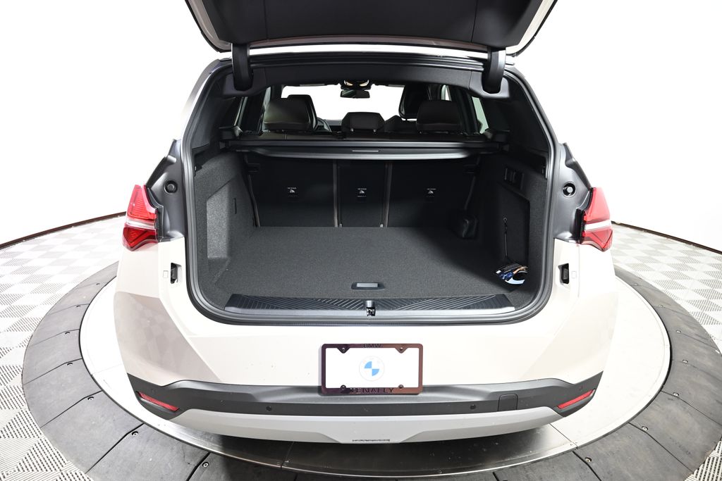 Thumbnail: 2026 BMW X3 - 10