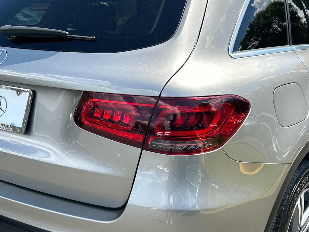 Thumbnail: 2021 Mercedes-Benz GLC - 8