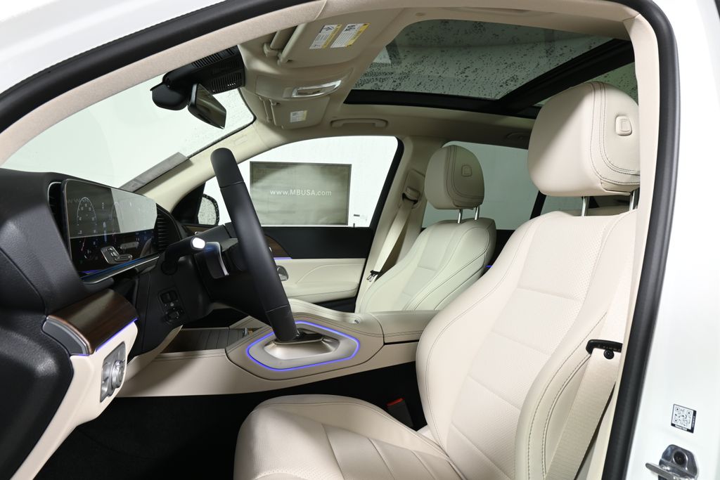 Thumbnail: 2026 Mercedes-Benz GLE - 14