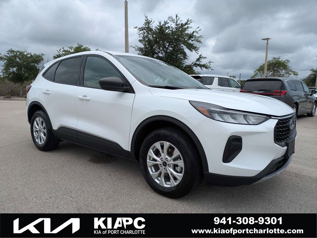 Oxford White 2025 Ford Escape Active AWD SUV / Crossover All-Wheel Drive 8-Speed Automatic