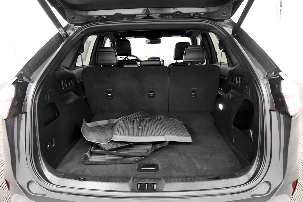 Used 2021 Ford Edge SUV