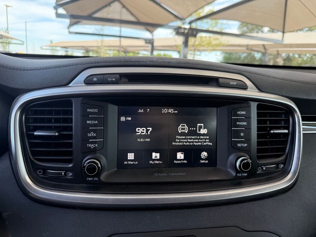 Thumbnail: 2019 Kia Sorento - 18