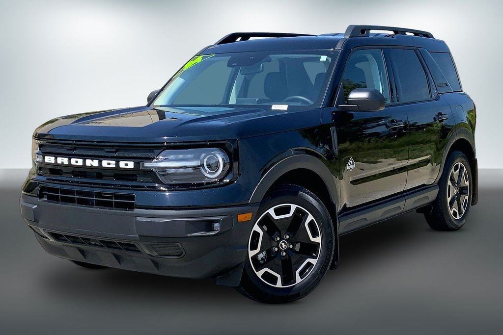 Used 2024 Ford Bronco Sport Outer Banks with VIN 3FMCR9C62RRE59501 for sale in Kansas City