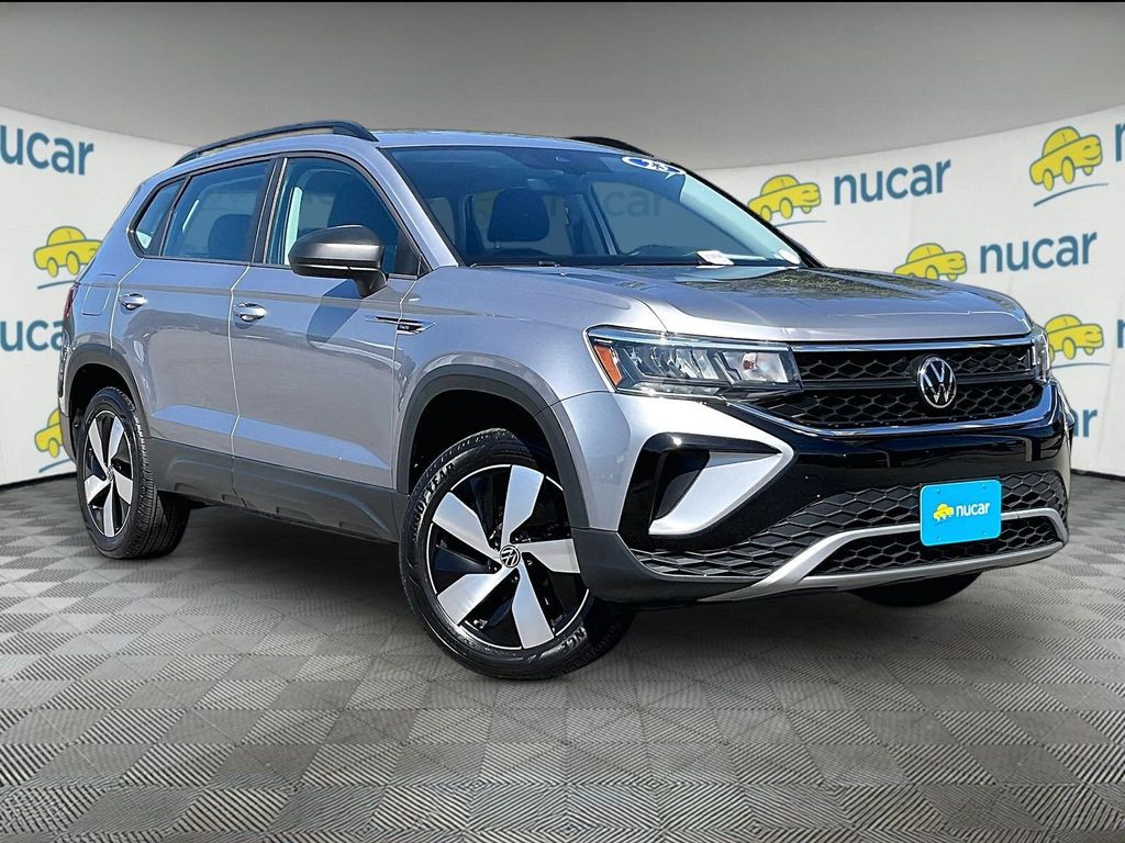 2023 Volkswagen Taos Plata (Silver Metallic) SUV/Crossover Tracción en las cuatro ruedas 7 velocidades Doble cloch