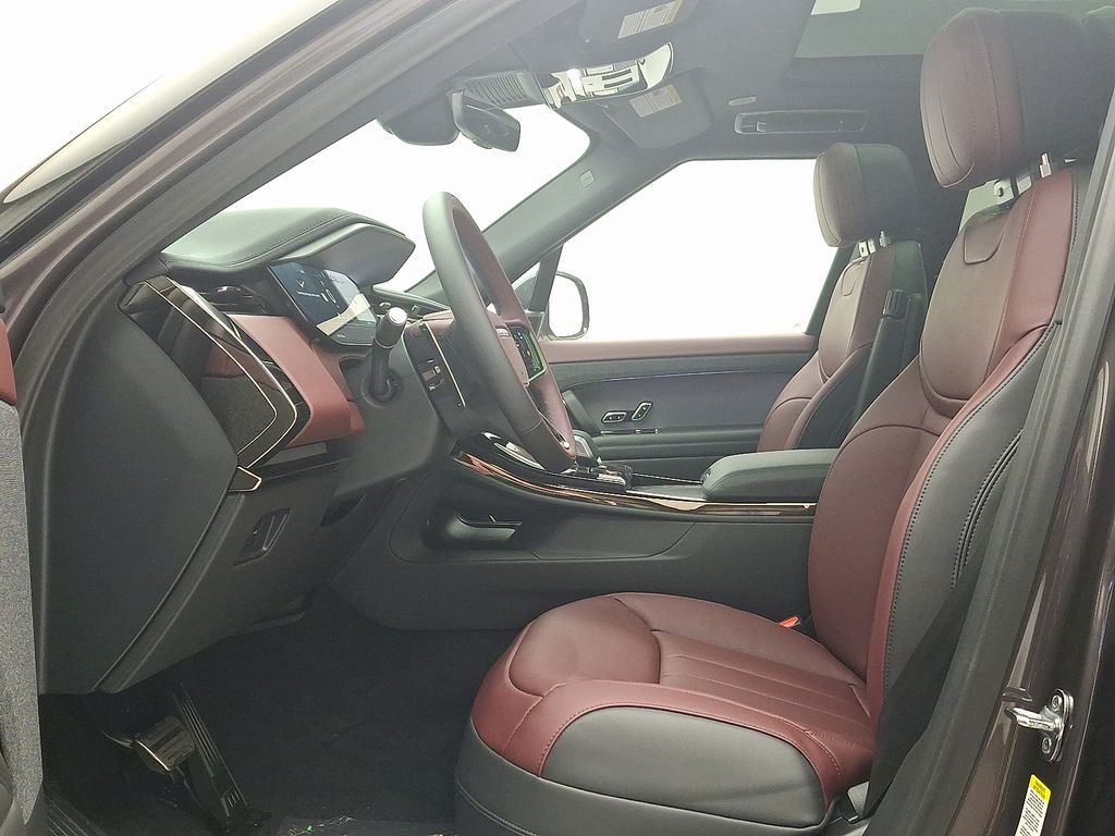 Thumbnail: 2026 Land Rover Range Rover Sport - 10