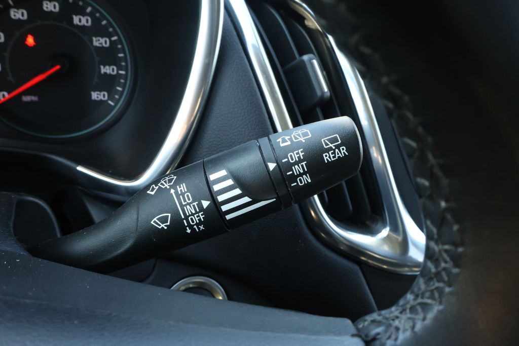 Thumbnail: 2023 Chevrolet Equinox - 22