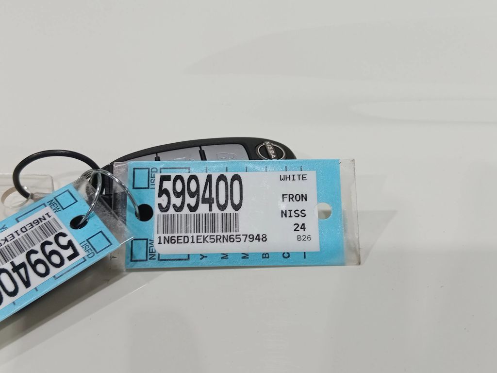 2024 Nissan Frontier Crew Cab SV 4x4