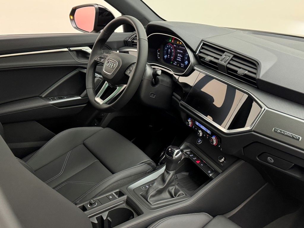 2025 Audi Q3  11