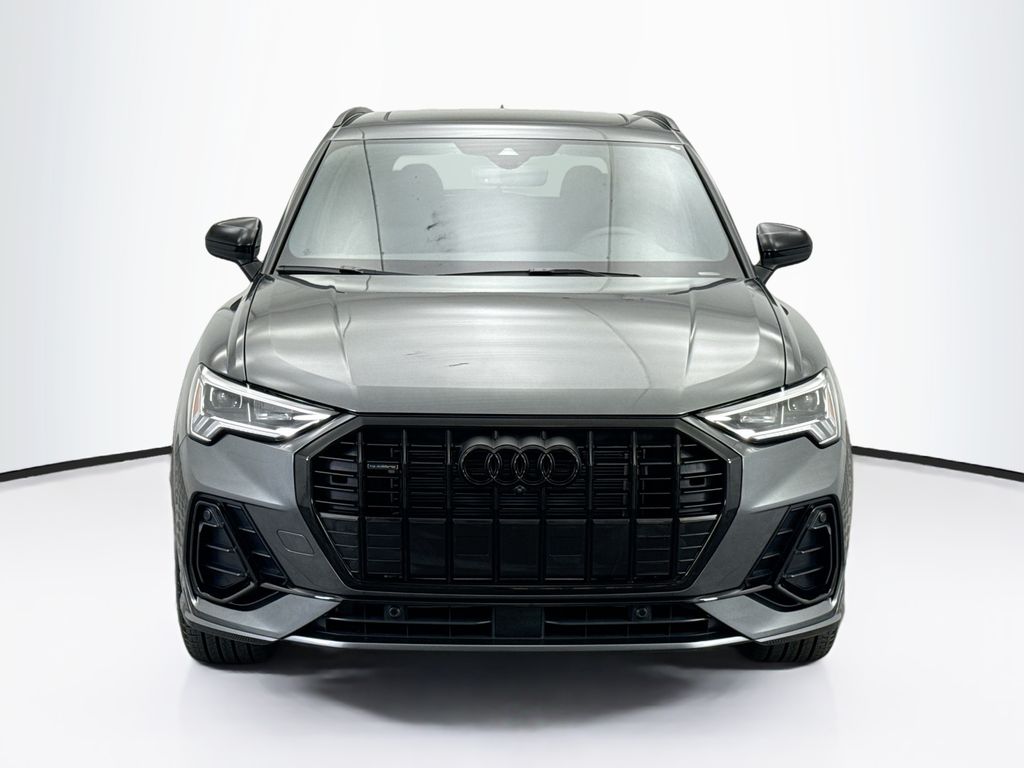 Thumbnail: 2025 Audi Q3 - 2