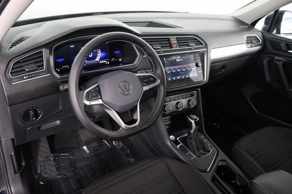 Thumbnail: 2024 Volkswagen Tiguan - 7