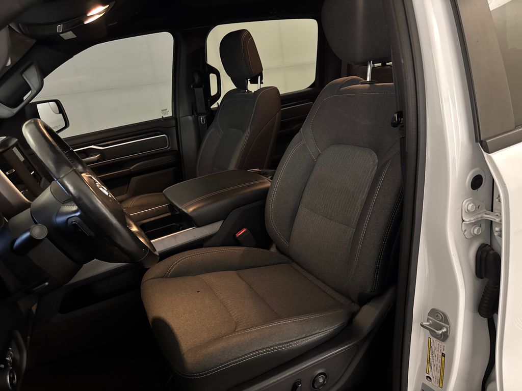 Used 2019 White Ram Big Horn/Lone Star image 17