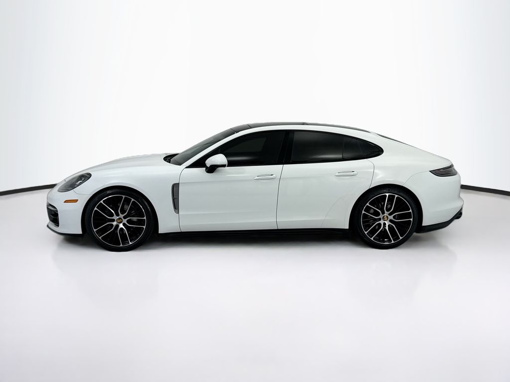 Thumbnail: 2023 Porsche Panamera - 2