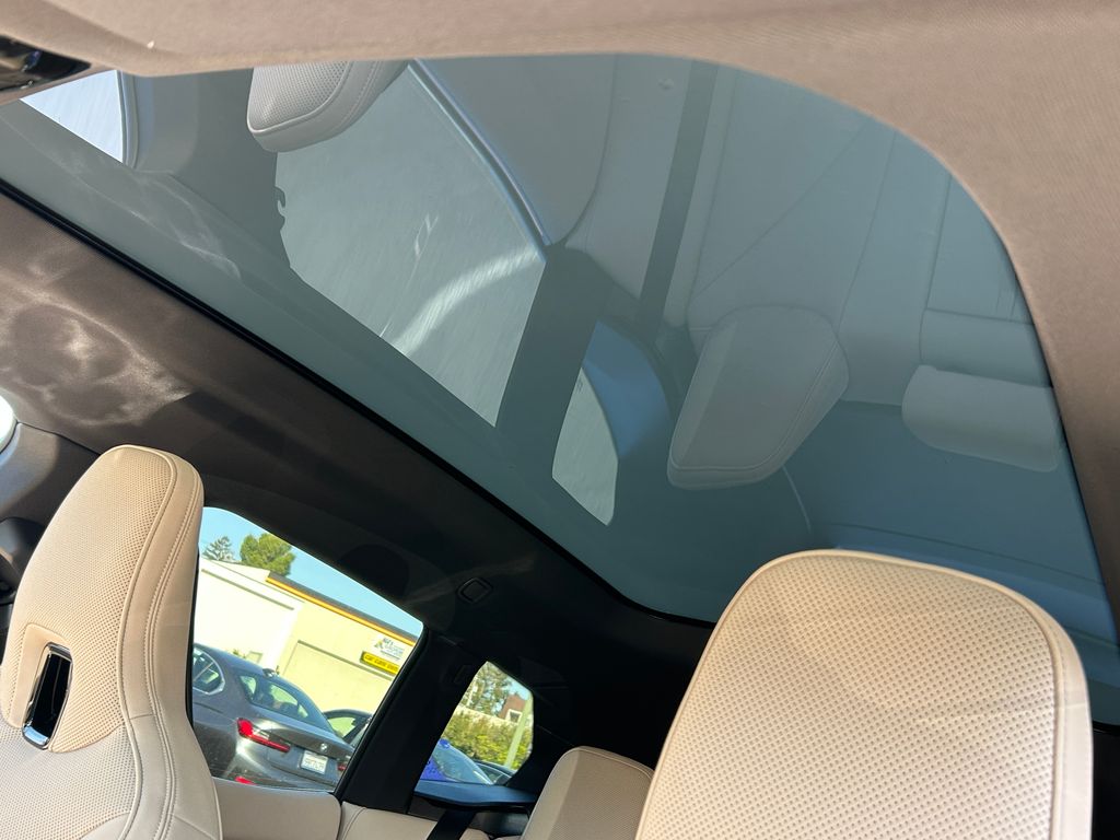 2025 BMW iX xDrive50 16