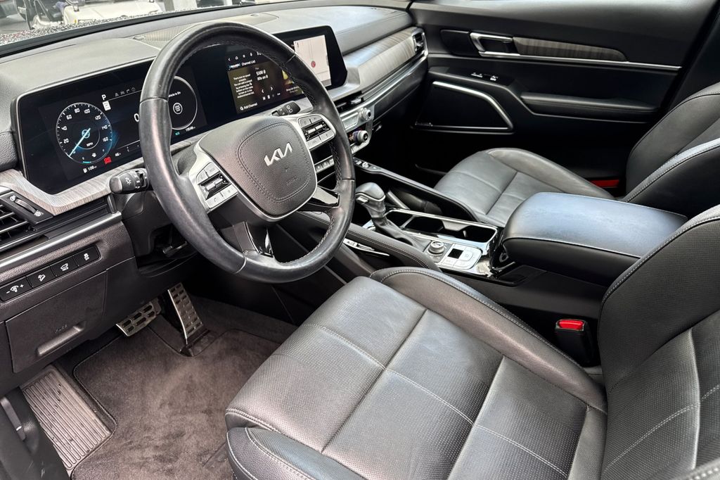 used 2024 Kia Telluride car, priced at $43,907