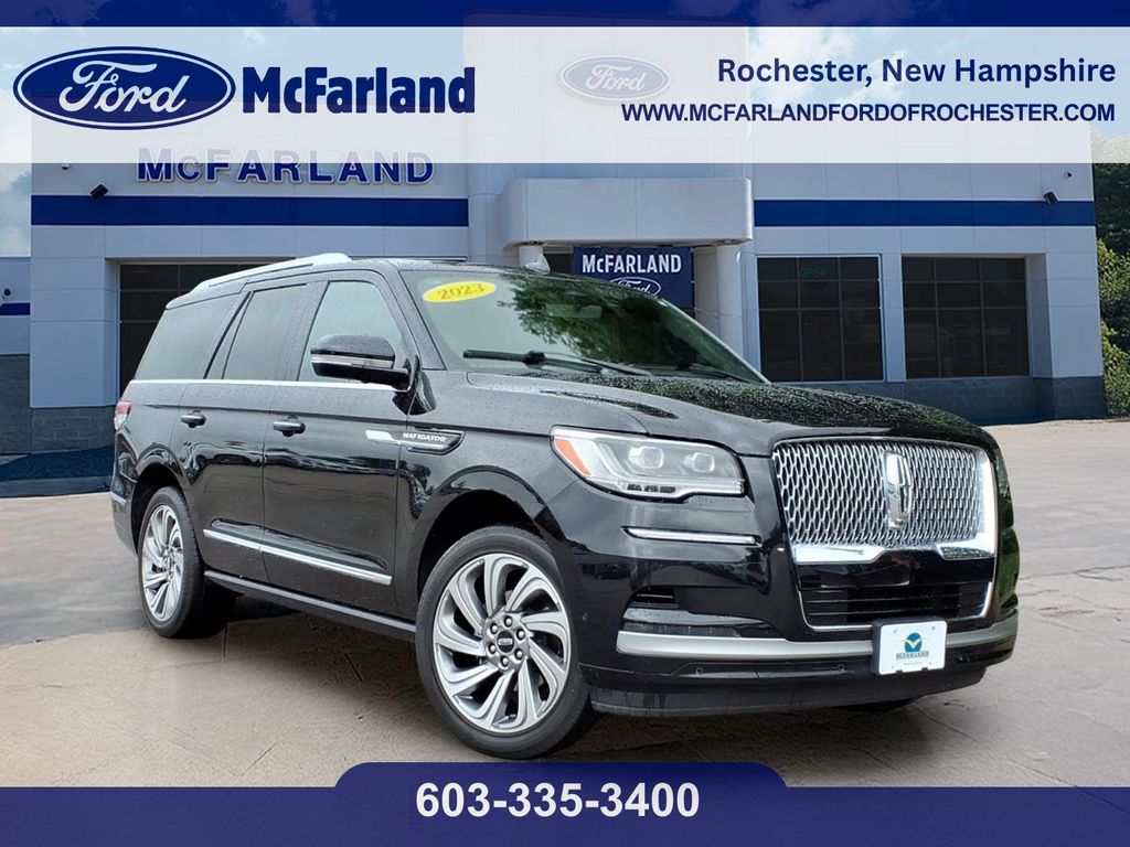 Black Metallic 2023 Lincoln Navigator SUV / Crossover Four-Wheel Drive Automatic